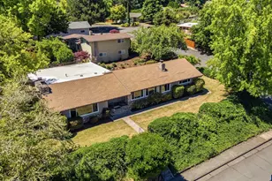 1740 NW Woodland Dr, Corvallis, OR 97330 - Photo 40