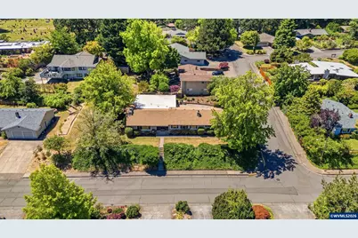 1740 NW Woodland Dr, Corvallis, OR 97330 - Photo 36