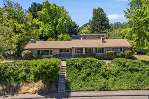 1740 NW Woodland Dr, Corvallis, OR 97330 - Photo 2