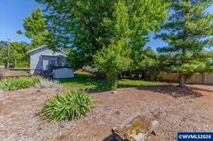 305 Mill St, Silverton, OR 97381 - Photo 38