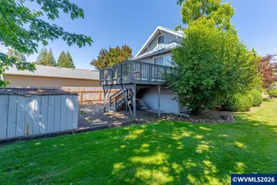305 Mill St, Silverton, OR 97381 - Photo 42