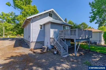 305 Mill St, Silverton, OR 97381 - Photo 40