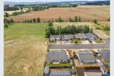 424 13th St, Aumsville, OR 97325 - Photo 42