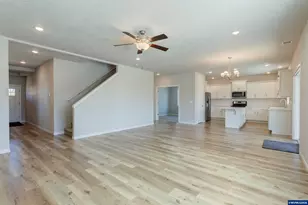 719 Deer Crk Wy, Philomath, OR 97370 - Photo 2