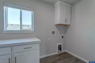 719 Deer Crk Wy, Philomath, OR 97370 - Photo 40