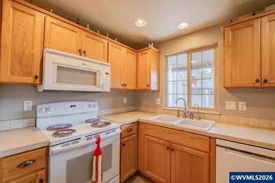 1256 Linden Ct, Sweet Home, OR 97386 - Photo 14