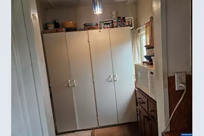 1421 NW 17th St, Lincoln City, OR 97367 - Photo 8