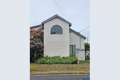 1433 NW 17th St, Lincoln City, OR 97367 - Photo 1