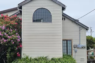 1433 NW 17th St, Lincoln City, OR 97367 - Photo 1