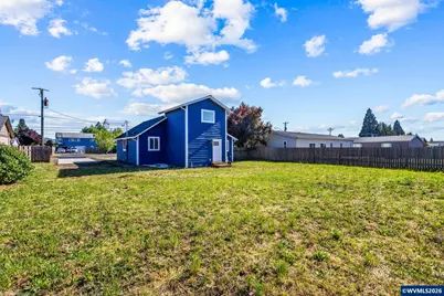 805 W Sherman St, Lebanon, OR 97355 - Photo 28