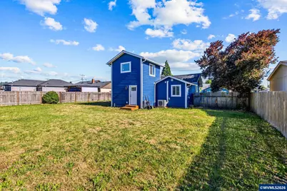 805 W Sherman St, Lebanon, OR 97355 - Photo 32