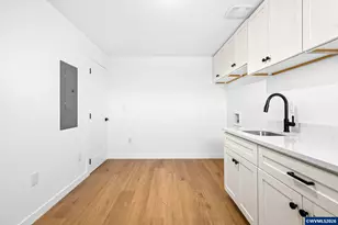 805 W Sherman St, Lebanon, OR 97355 - Photo 24