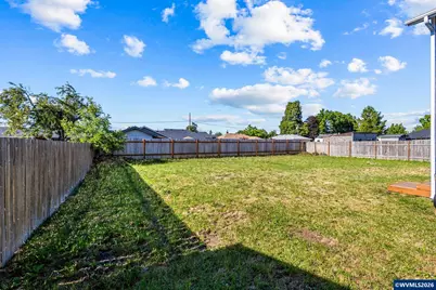 805 W Sherman St, Lebanon, OR 97355 - Photo 30