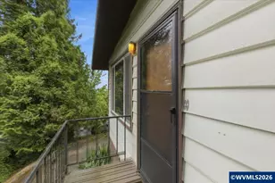 7339 SW Corbett Av, Portland, OR 97219 - Photo 28