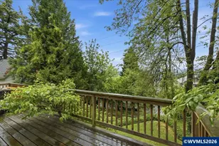 7339 SW Corbett Av, Portland, OR 97219 - Photo 18