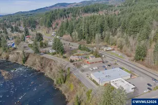 300 NW Santiam Bl, Mill City, OR 97360 - Photo 48