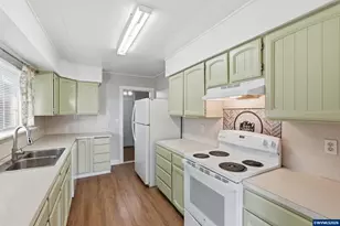 5024 SE Jetty Ave, Lincoln City, OR 97367 - Photo 6