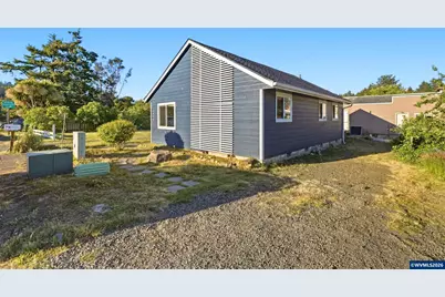 5024 SE Jetty Av, Lincoln City, OR 97367 - Photo 2