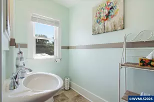 440 17th St NE, Salem, OR 97301 - Photo 24