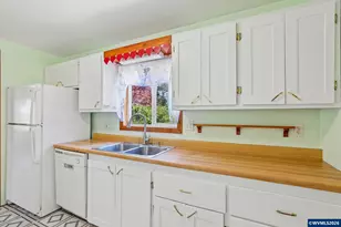 1118 Park Ave NE, Salem, OR 97301 - Photo 14