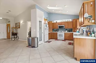 44202 Santiam Hwy, Sweet Home, OR 97345 - Photo 16