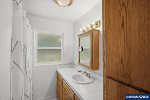 27085 Greenville Rd, Sweet Home, OR 97386 - Photo 22