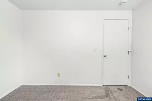 361 W Pine St, Sweet Home, OR 97386 - Photo 18