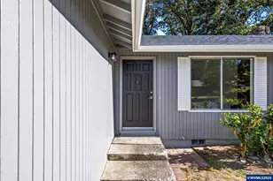 361 W Pine St, Sweet Home, OR 97386 - Photo 4