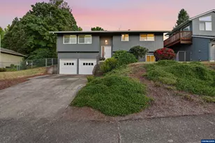 1249 SW Maple St, Dallas, OR 97338 - Photo 2