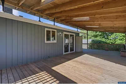 1249 SW Maple St, Dallas, OR 97338 - Photo 30