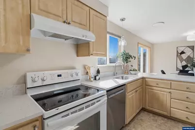 5276 SW Meridian Pl, Corvallis, OR 97333 - Photo 16