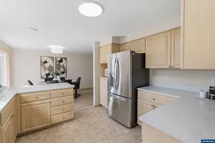 5276 SW Meridian Pl, Corvallis, OR 97333 - Photo 14