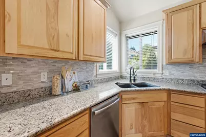 6913 Flicker Dr SE, Salem, OR 97306 - Photo 8