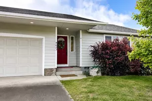 4623 Live Oak St, Sweet Home, OR 97386 - Photo 2