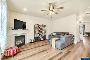 1705 Marten Ave SW, Albany, OR 97321 - Photo 10