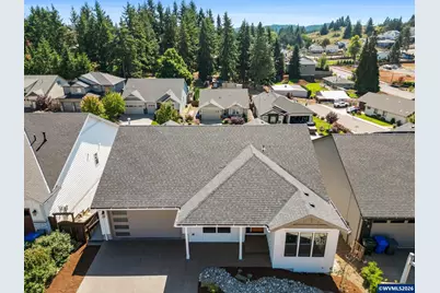 134 Rainier Dr SE, Salem, OR 97306 - Photo 4