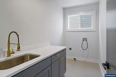 134 Rainier Dr SE, Salem, OR 97306 - Photo 32
