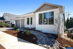 134 Rainier Dr SE, Salem, OR 97306 - Photo 2