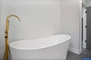 134 Rainier Dr SE, Salem, OR 97306 - Photo 22