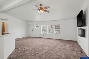 3946 Willamette Ave SE, Albany, OR 97322 - Photo 6