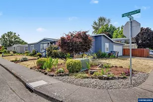 3946 Willamette Ave SE, Albany, OR 97322 - Photo 2
