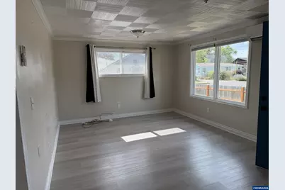 1675 S Second (Unit A) St, Lebanon, OR 97355 - Photo 8