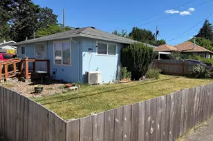 1675 S Second St, Lebanon, OR 97355 - Photo 2