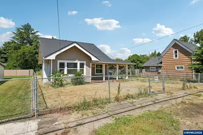 430 Log Cabin St, Independence, OR 97351 - Photo 2