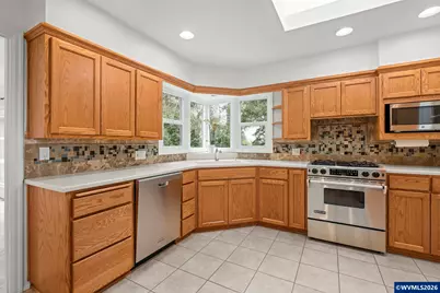2742 Bluff Av SE, Salem, OR 97302 - Photo 14