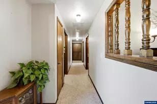 588 SE Kingwood Ave, Mill City, OR 97360 - Photo 16