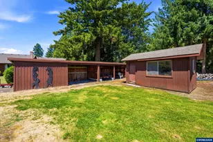 588 SE Kingwood Ave, Mill City, OR 97360 - Photo 38