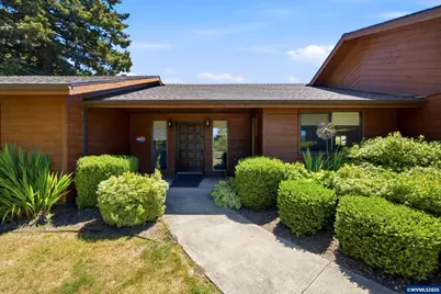 588 SE Kingwood Av, Mill City, OR 97360 - Photo 14