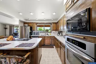 588 SE Kingwood Ave, Mill City, OR 97360 - Photo 28