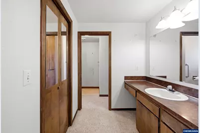 588 SE Kingwood Av, Mill City, OR 97360 - Photo 20